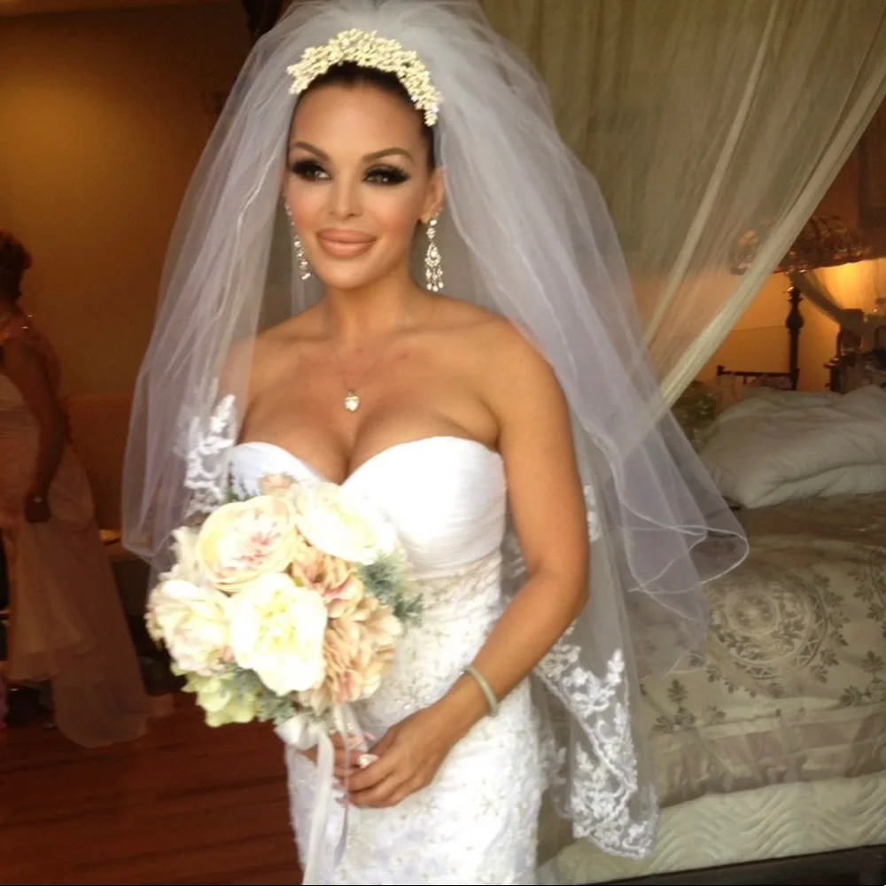 Wedding dress mermaid style. - Picture 1 of 3